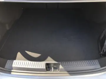 MERCEDES-BENZ AMG E 53 Hybrid 4MATIC AMG Superscreen Burm