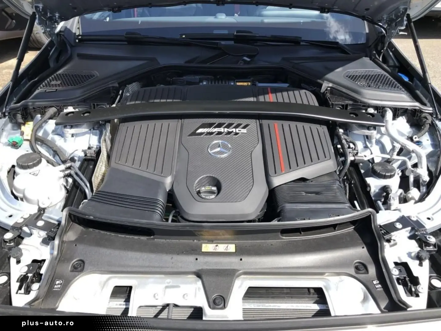 MERCEDES-BENZ AMG E 53 Hybrid 4MATIC AMG Superscreen Burm