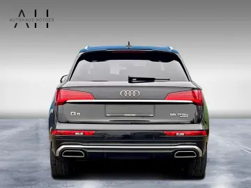 AUDI Q5 55 TFSI e quattro S line