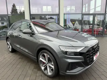 AUDI SQ8 4.0 TFSI quattro