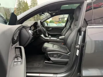 AUDI SQ8 4.0 TFSI quattro