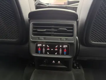 AUDI SQ8 4.0 TFSI quattro