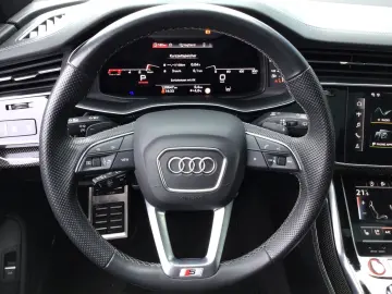 AUDI SQ8 4.0 TFSI quattro