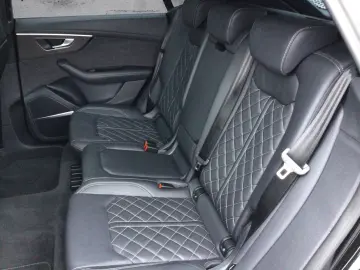 AUDI SQ8 4.0 TFSI quattro