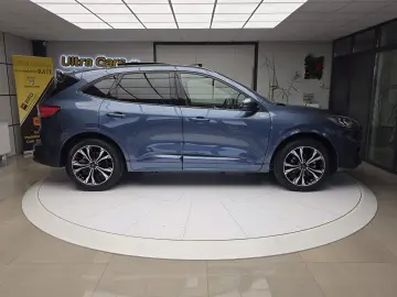 Ford Kuga Plug-in Hybrid ST-Line X