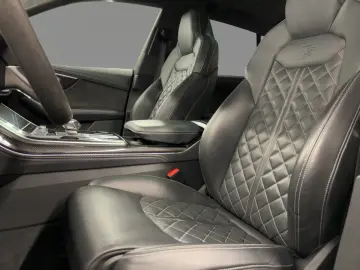 AUDI SQ8 TFSI tiptronic