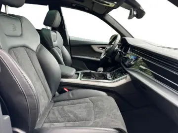 AUDI SQ8 TFSI