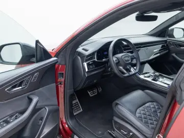 AUDI SQ8 4.0 TFSI COMPETITION
