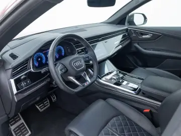 AUDI SQ8 4.0 TFSI COMPETITION