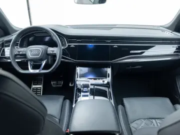 AUDI SQ8 4.0 TFSI COMPETITION