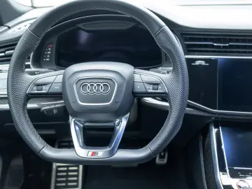 AUDI SQ8 4.0 TFSI COMPETITION