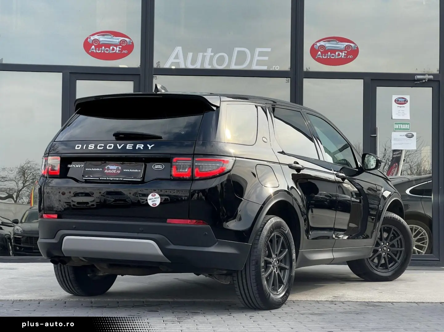 Land-Rover Discovery-Sport
