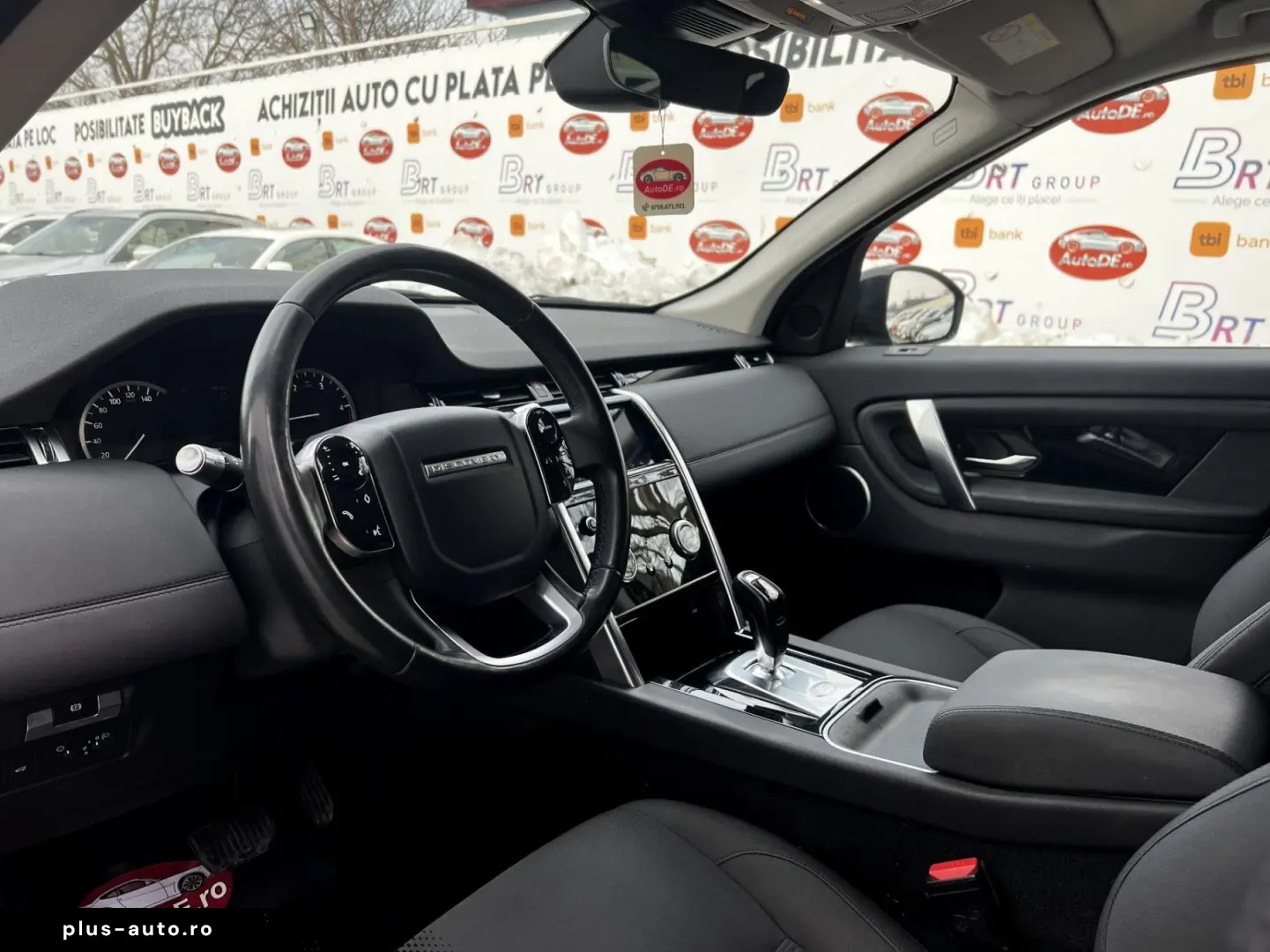 Land-Rover Discovery-Sport