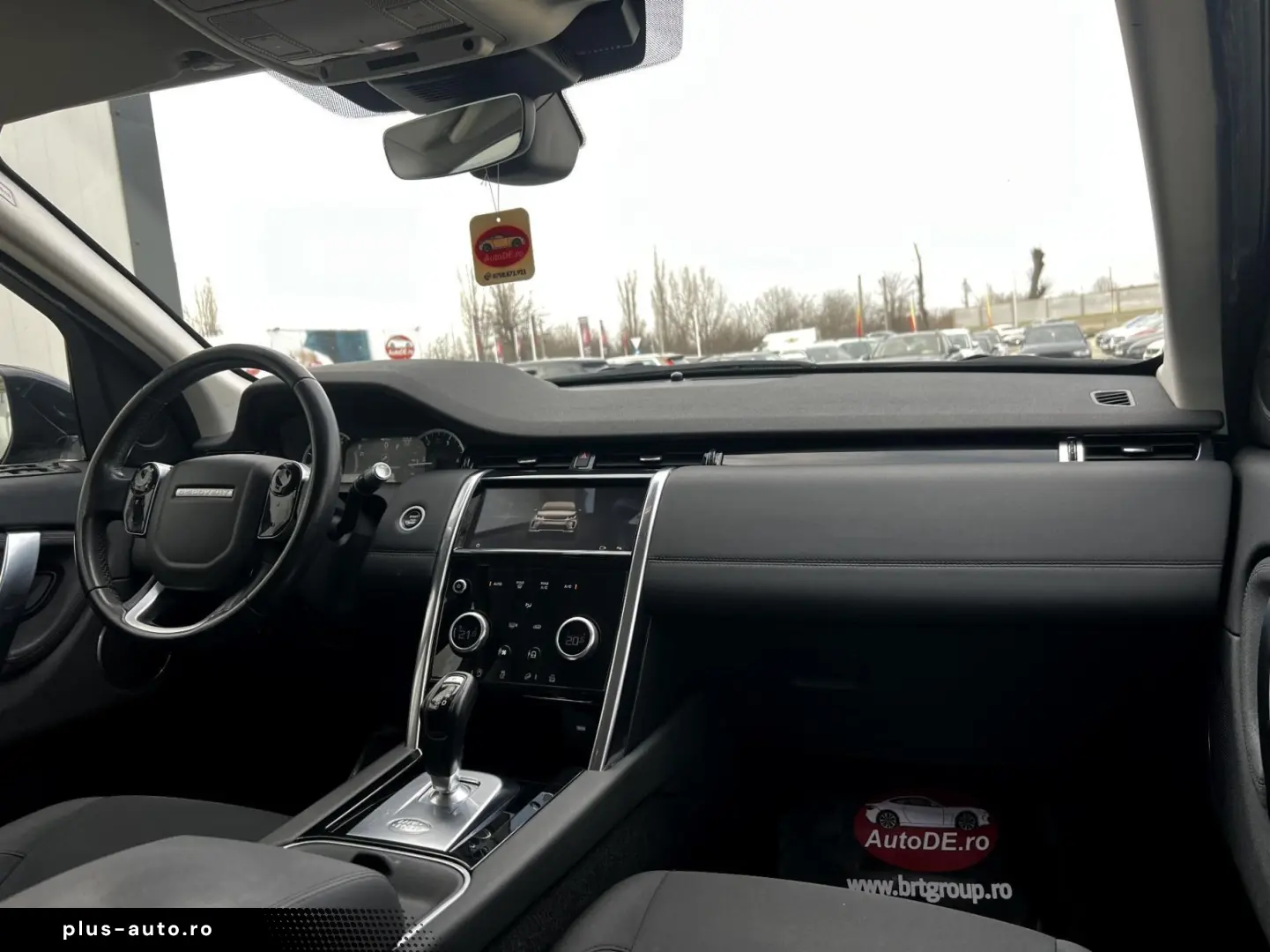 Land-Rover Discovery-Sport