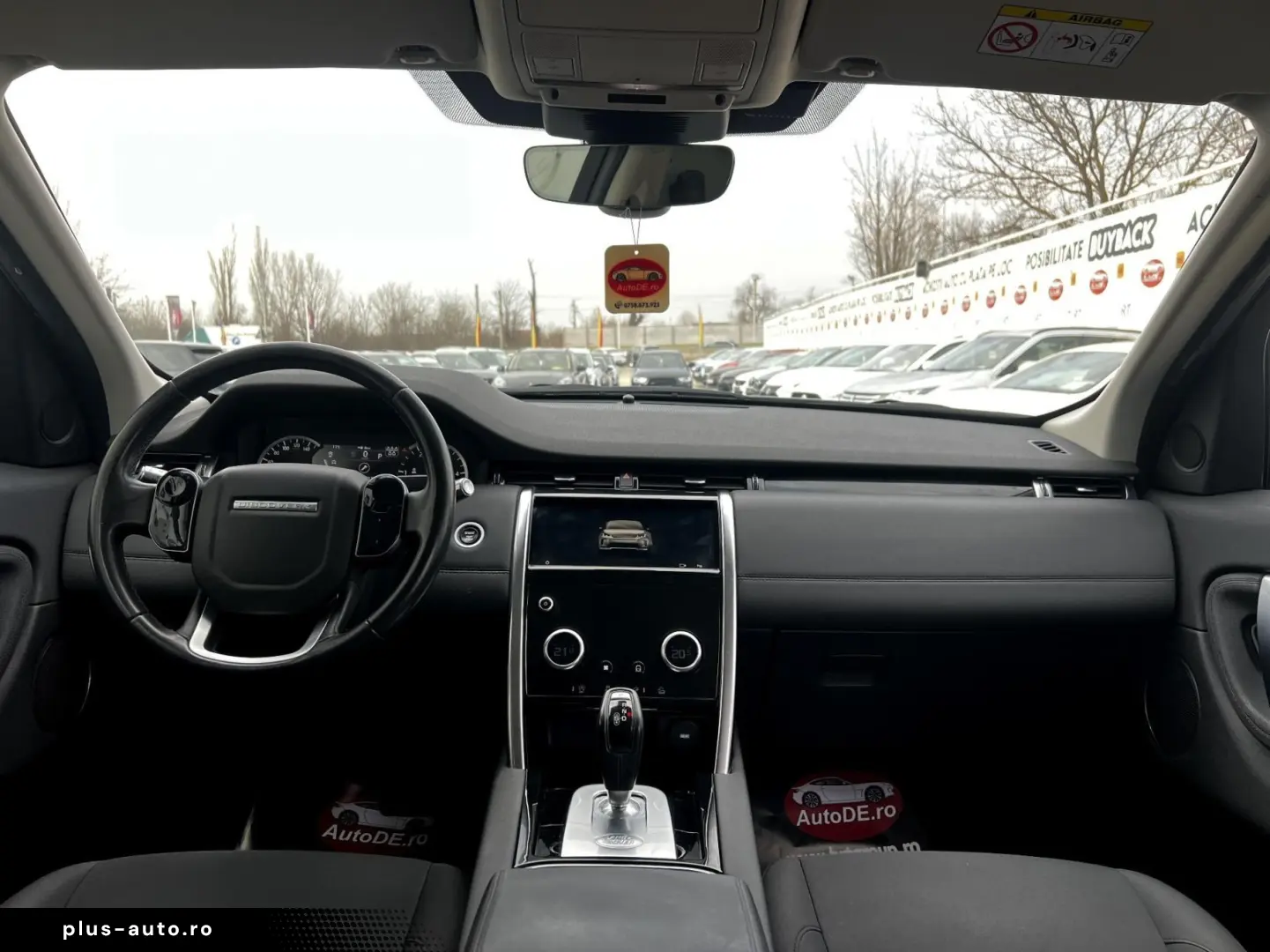 Land-Rover Discovery-Sport