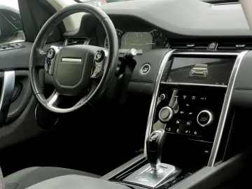 Land-Rover Discovery-Sport