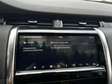 Land-Rover Discovery-Sport