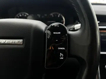 Land-Rover Discovery-Sport