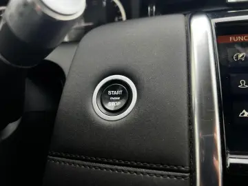 Land-Rover Discovery-Sport