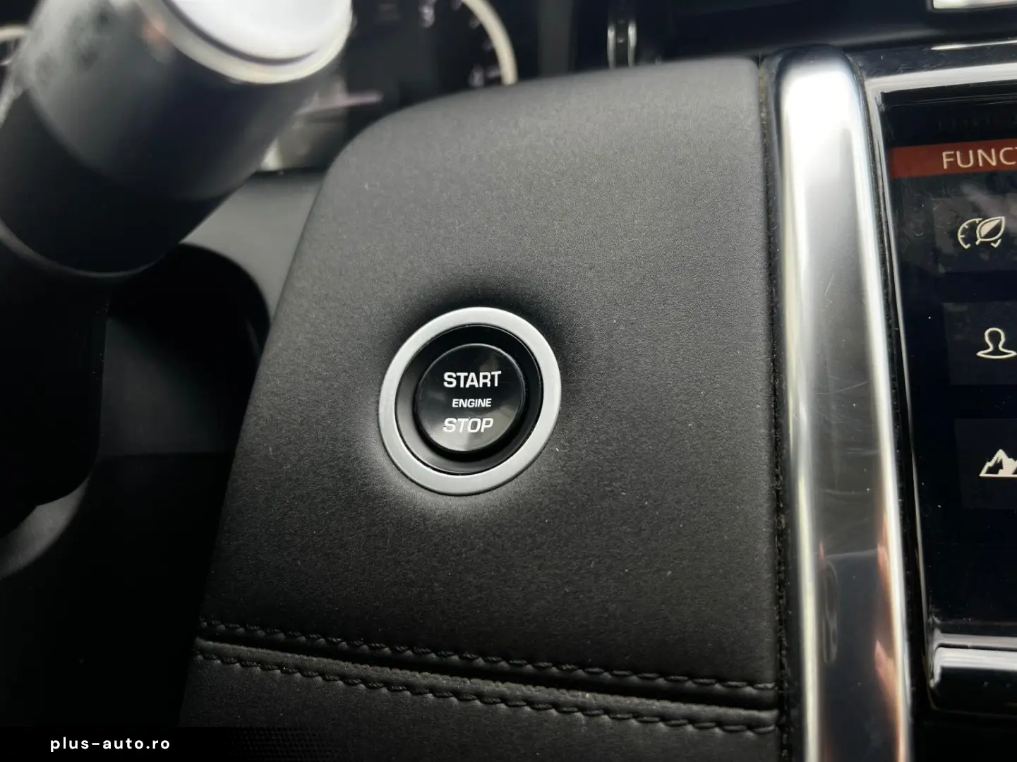 Land-Rover Discovery-Sport