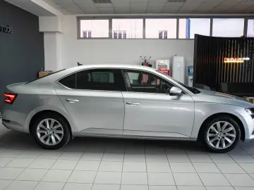 SKODA SUPERB AMBITION 2.0 TDI DSG