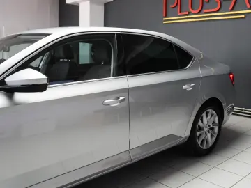 SKODA SUPERB AMBITION 2.0 TDI DSG