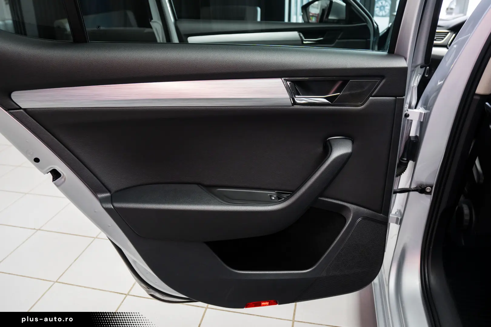 SKODA SUPERB AMBITION 2.0 TDI DSG