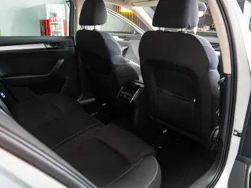 SKODA SUPERB AMBITION 2.0 TDI DSG