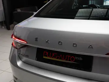 SKODA SUPERB AMBITION 2.0 TDI DSG