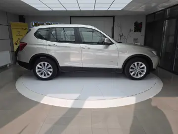 BMW X3 2.0d xDrive   185cp