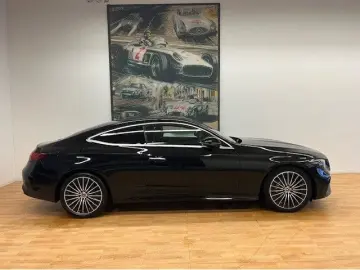 MERCEDES-BENZ CLE 300 4Matic AMG Line Premium Plus HUD Pano