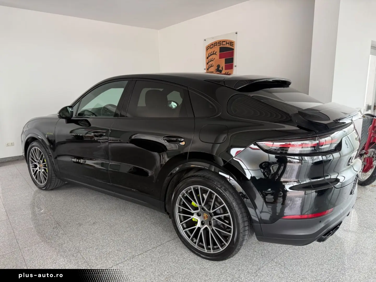 PORSCHE Cayenne Coupe E-Hybrid