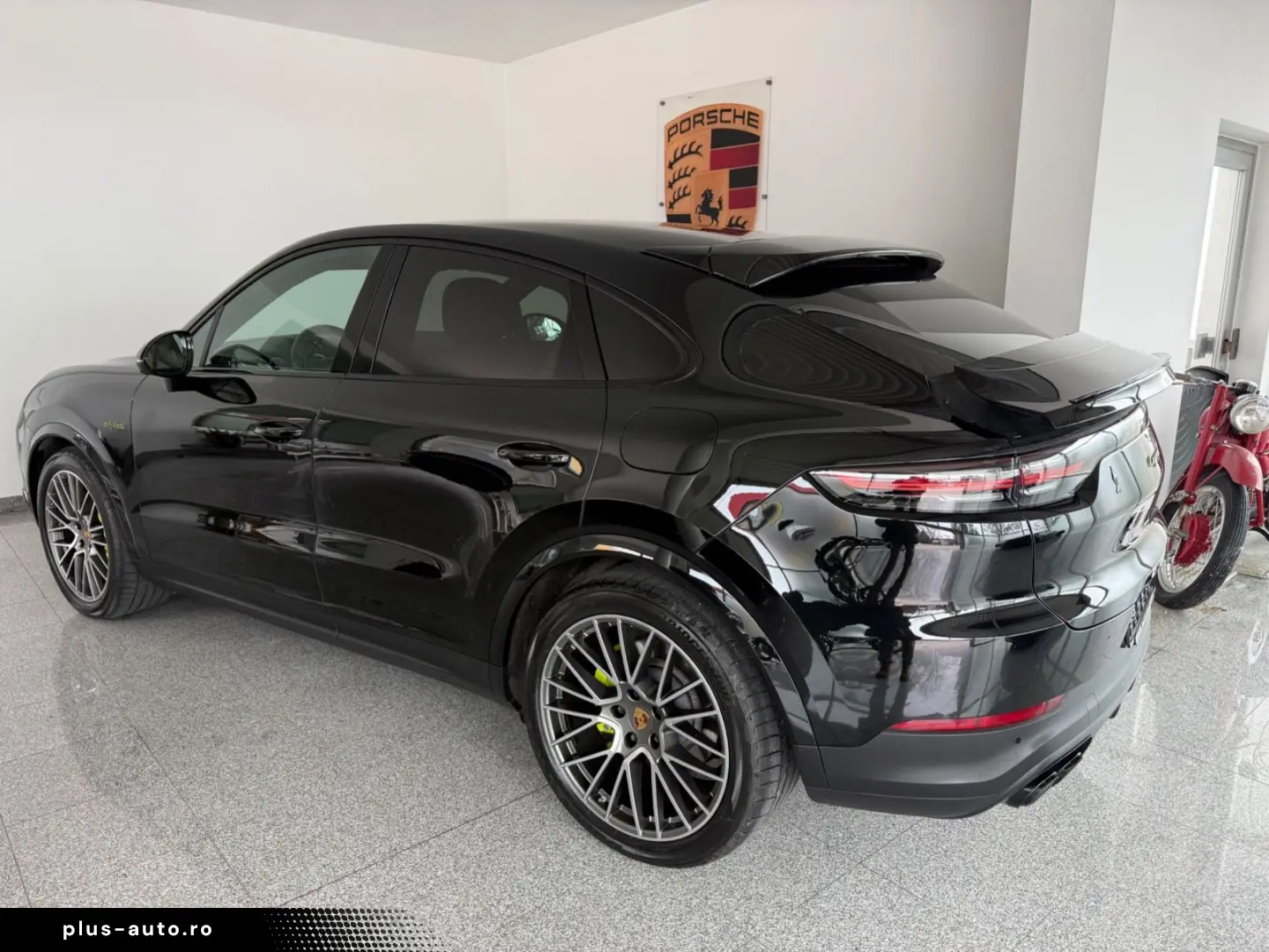 PORSCHE Cayenne Coupe E-Hybrid