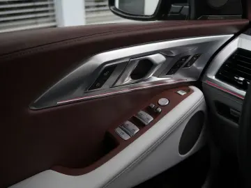 BMW XM  BLACK EDITION-ACC-AHK-23M-LEDER SILVERSTONE