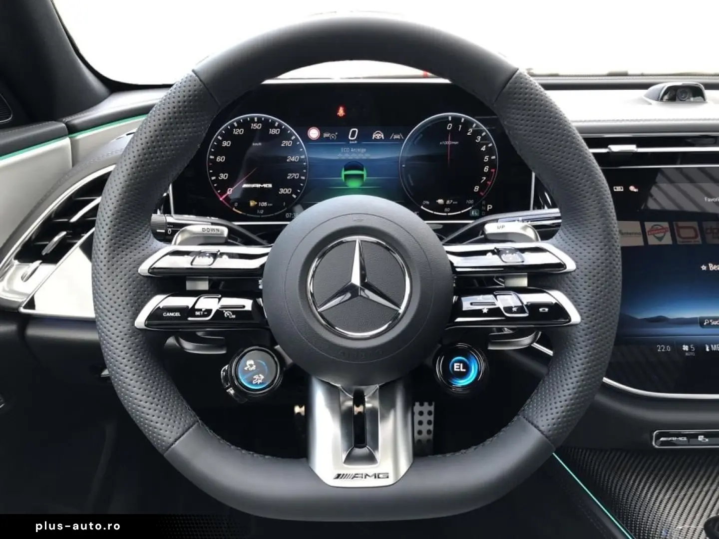 MERCEDES-BENZ AMG E 53 Hybrid 4MATIC  AMG Superscreen HUD