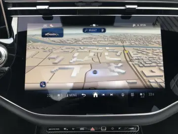 MERCEDES-BENZ AMG E 53 Hybrid 4MATIC  AMG Superscreen HUD