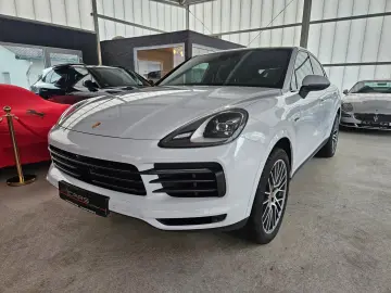 PORSCHE Cayenne Coupe E-Hybrid PlatinumEdition Burmester