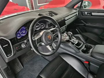 PORSCHE Cayenne Coupe E-Hybrid PlatinumEdition Burmester