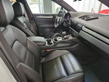 PORSCHE Cayenne Coupe E-Hybrid PlatinumEdition Burmester