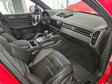 PORSCHE Cayenne GTS InnoD 4AC Matrix 360  Pano eAHK appr