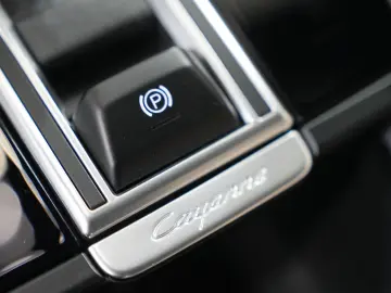 PORSCHE Cayenne E-Hybrid SPORT-CHRONO 14-WEGE BOSE PDLS