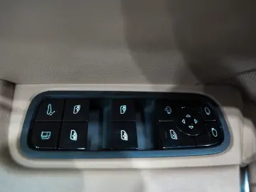 PORSCHE Cayenne E-Hybrid SPORT-CHRONO 14-WEGE BOSE PDLS