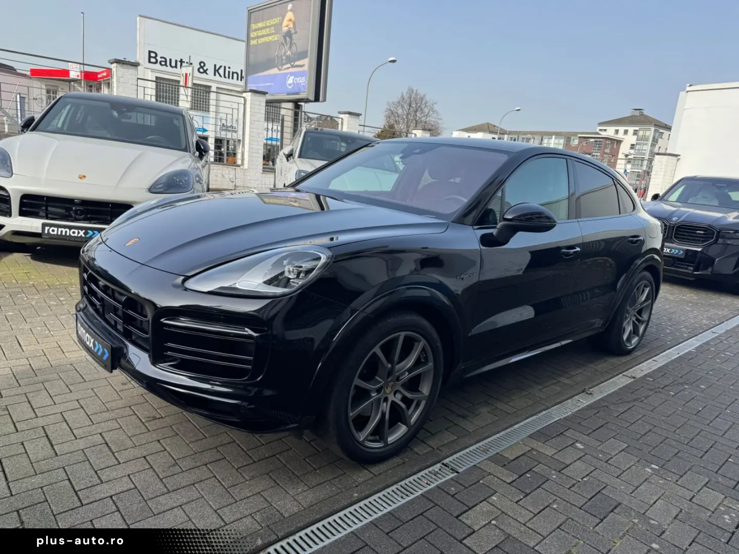 PORSCHE E-Hybrid Coupé PLATINUM-SPORTDESIGN-ACC-AHK-VOLL