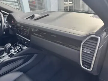 PORSCHE E-Hybrid Coupé PLATINUM-SPORTDESIGN-ACC-AHK-VOLL