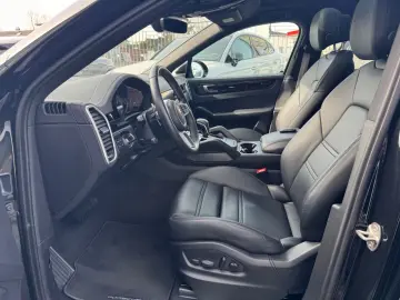 PORSCHE E-Hybrid Coupé PLATINUM-SPORTDESIGN-ACC-AHK-VOLL