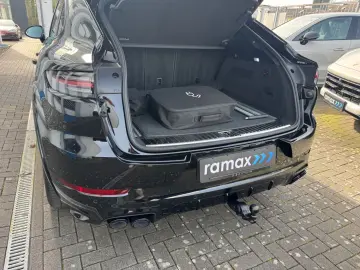 PORSCHE E-Hybrid Coupé PLATINUM-SPORTDESIGN-ACC-AHK-VOLL