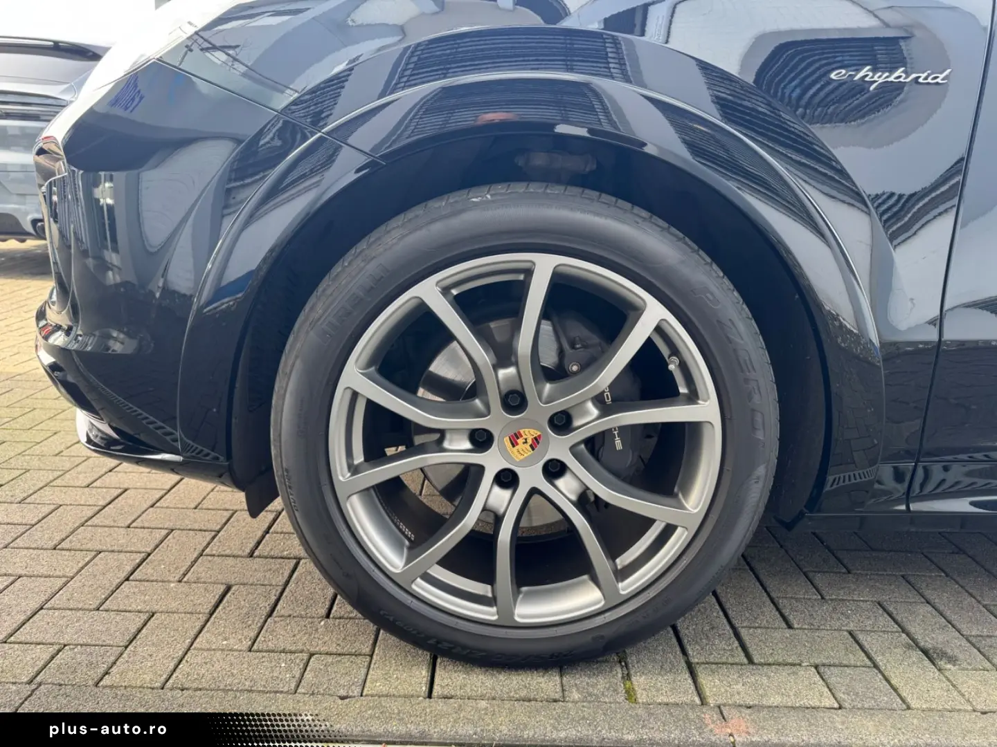 PORSCHE E-Hybrid Coupé PLATINUM-SPORTDESIGN-ACC-AHK-VOLL