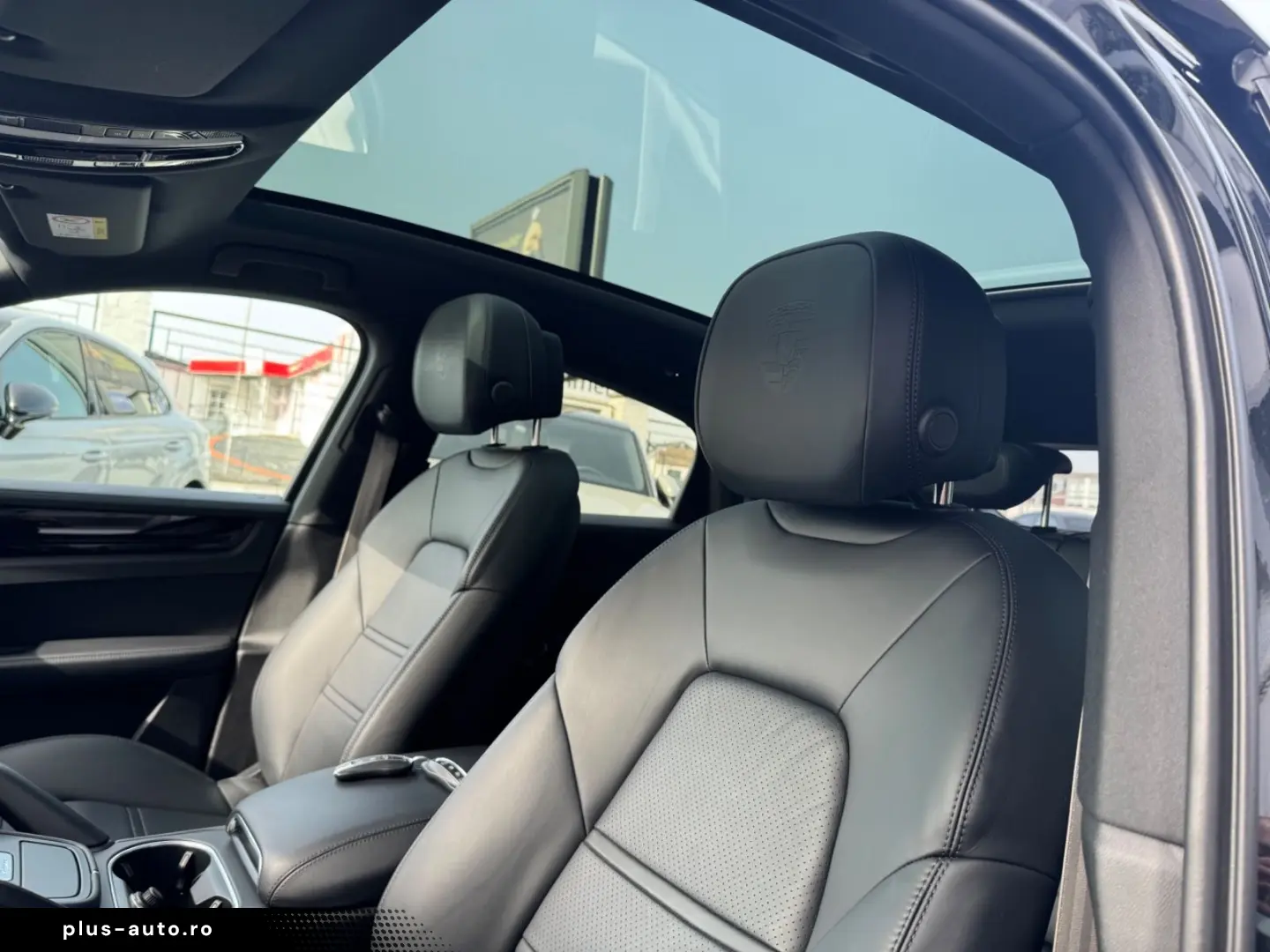 PORSCHE E-Hybrid Coupé PLATINUM-SPORTDESIGN-ACC-AHK-VOLL