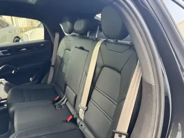 PORSCHE E-Hybrid Coupé PLATINUM-SPORTDESIGN-ACC-AHK-VOLL