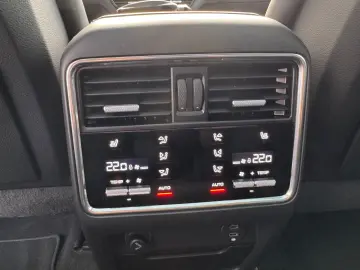 PORSCHE E-Hybrid Coupé PLATINUM-SPORTDESIGN-ACC-AHK-VOLL